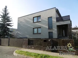 Prodej rodinného domu, Praha - Hostavice, Baštýřská, 330 m2