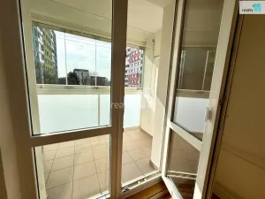 Pronájem bytu 2+kk, Praha - Černý Most, Kpt. Stránského, 45 m2