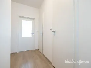 Pronájem bytu 2+kk, Praha - Kunratice, Pod Haltýřem, 47 m2