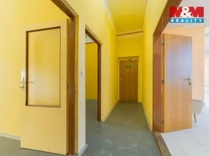 Prodej obchodního prostoru, Cheb, Na Hradčanech, 300 m2