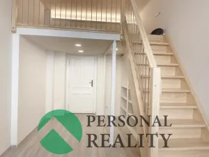 Pronájem bytu 3+kk, Praha - Karlín, Urxova, 67 m2