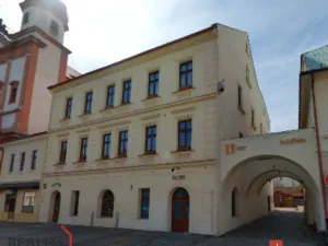 Pronájem bytu 2+1, Chomutov, náměstí 1. Máje, 61 m2