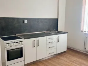 Pronájem bytu 2+1, Chomutov, náměstí 1. Máje, 61 m2