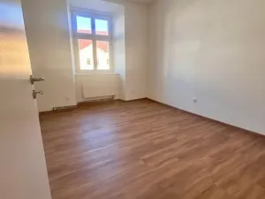 Pronájem bytu 2+1, Chomutov, náměstí 1. Máje, 61 m2