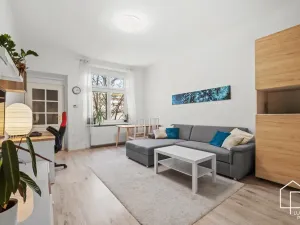 Prodej bytu 2+kk, Praha - Vysočany, Na břehu, 50 m2