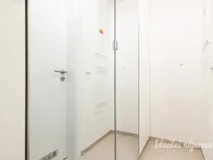 Pronájem bytu 2+kk, Praha - Vysočany, Fafkových, 54 m2