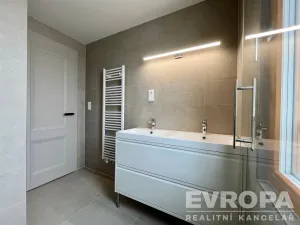 Prodej bytu 4+kk, Pardubice, 86 m2