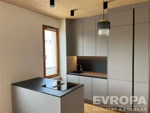 Prodej bytu 4+kk, Pardubice, 86 m2