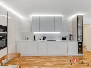 Pronájem bytu 3+kk, Praha - Smíchov, U Blaženky, 82 m2
