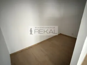 Pronájem bytu 2+kk, Praha - Smíchov, Kmochova, 45 m2