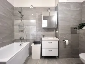 Pronájem bytu 2+1, Praha - Krč, Višňová, 56 m2