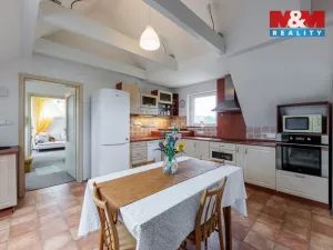 Prodej rodinného domu, Karlovy Vary - Bohatice, Na Stezce, 182 m2