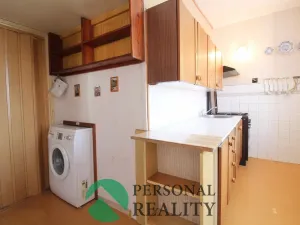 Pronájem bytu 2+1, Karlovy Vary, Hybešova, 56 m2