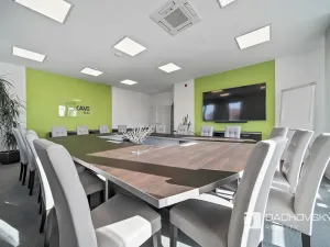 Prodej obchodního prostoru, Pardubice, K Dolíčku, 374 m2