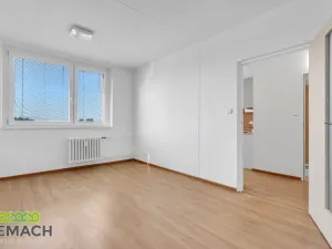 Pronájem bytu 1+1, Uherské Hradiště, náměstí Republiky, 33 m2