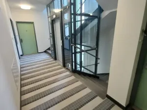 Pronájem bytu 1+kk, Praha - Holešovice, Pplk. Sochora, 26 m2