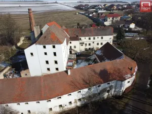 Prodej komerční nemovitosti, Královice, 6674 m2