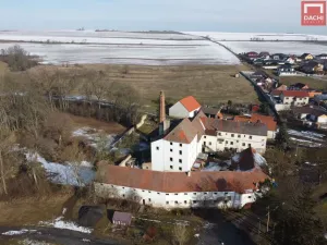Prodej komerční nemovitosti, Královice, 6674 m2