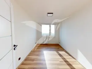 Pronájem bytu 2+1, Praha - Modřany, Krouzova, 43 m2