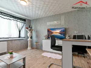 Prodej bytu 2+kk, Děčín - Děčín XXXII-Boletice nad Labem, V Sídlišti, 43 m2