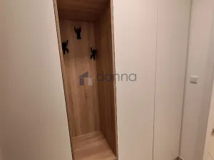 Pronájem bytu 2+kk, Praha, Huppnerova, 54 m2