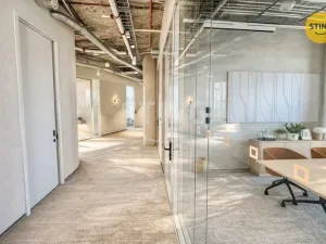 Pronájem kanceláře, Ostrava, náměstí Biskupa Bruna, 4400 m2