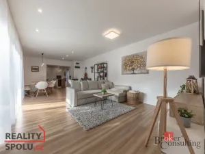 Prodej rodinného domu, Zlonín, U Rybníka, 291 m2