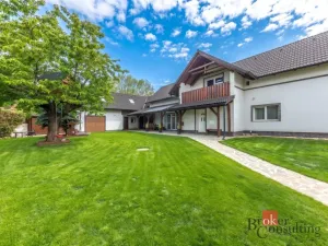 Prodej rodinného domu, Zlonín, U Rybníka, 291 m2