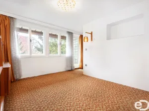 Prodej rodinného domu, Sadská, Adamcova, 120 m2