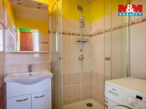 Prodej bytu 3+1, Český Krumlov - Plešivec, Sídliště Plešivec, 73 m2