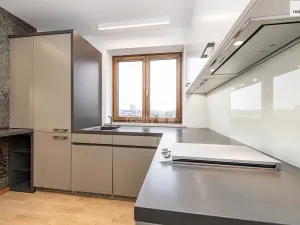 Pronájem bytu 2+kk, Praha - Vršovice, Smolenská, 78 m2