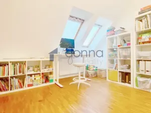 Pronájem bytu 3+kk, Praha, Buchovcova, 82 m2