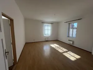 Pronájem bytu 2+1, Liberec, Raisova, 68 m2