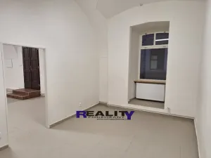 Pronájem obchodního prostoru, Žatec, Poděbradova, 145 m2