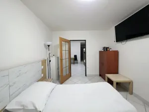 Pronájem bytu 2+kk, Praha - Smíchov, U Santošky, 55 m2