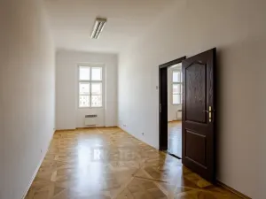 Pronájem bytu 2+1, České Budějovice - České Budějovice 1, nám. Přemysla Otakara II., 103 m2