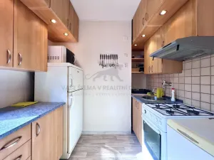 Pronájem bytu 1+kk, Praha - Kbely, Luštěnická, 25 m2