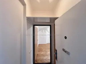 Pronájem bytu 1+kk, Praha - Kbely, Luštěnická, 25 m2