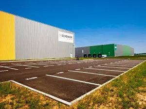 Pronájem skladu, Strančice, 23569 m2