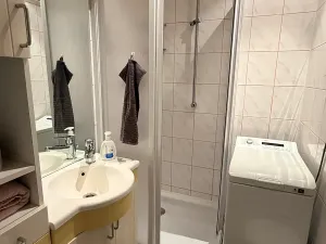 Pronájem bytu 1+kk, Praha - Hlubočepy, Peškova, 30 m2
