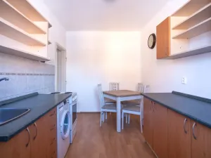 Pronájem bytu 2+1, Trutnov - Střední Předměstí, Železničářská, 56 m2