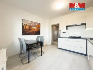 Prodej bytu 3+1, Karviná - Hranice, Čsl. armády, 65 m2