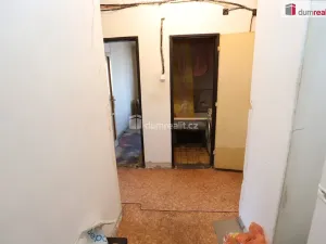 Prodej bytu 2+1, Karlovy Vary, nábřeží Jana Palacha, 63 m2