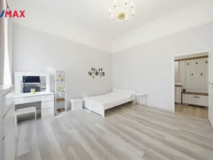 Prodej bytu 2+1, Karlovy Vary, Koptova, 78 m2