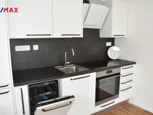 Pronájem bytu 1+kk, Znojmo, Jarošova, 33 m2