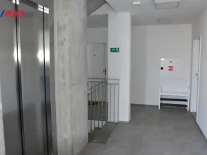 Pronájem bytu 1+kk, Znojmo, Jarošova, 33 m2