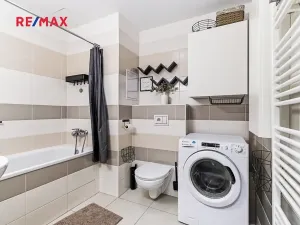 Prodej bytu 2+kk, Praha - Hostavice, U Hostavického potoka, 50 m2