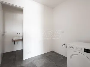 Prodej rodinného domu, Statenice, Nad Vinicí, 270 m2