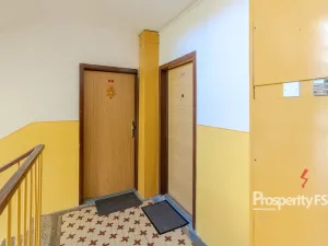 Pronájem bytu 1+1, Ústí nad Labem - Neštěmice, Hluboká, 37 m2