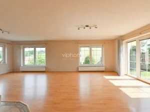 Pronájem vily, Praha - Stodůlky, Ke Koh-i-nooru, 300 m2